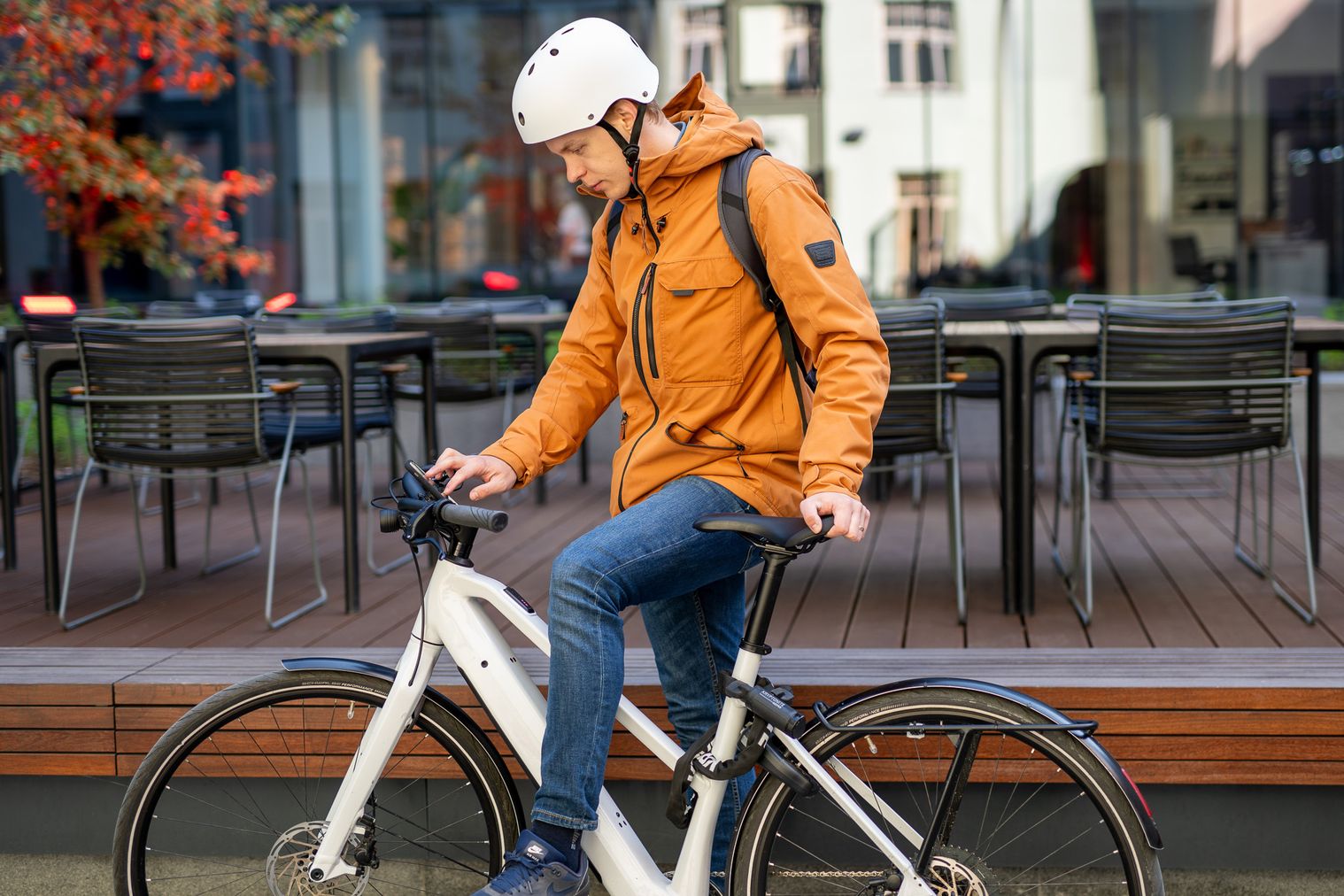 Über das Smartphone und entsprechende Apps ist das Elektrorad vernetzt.