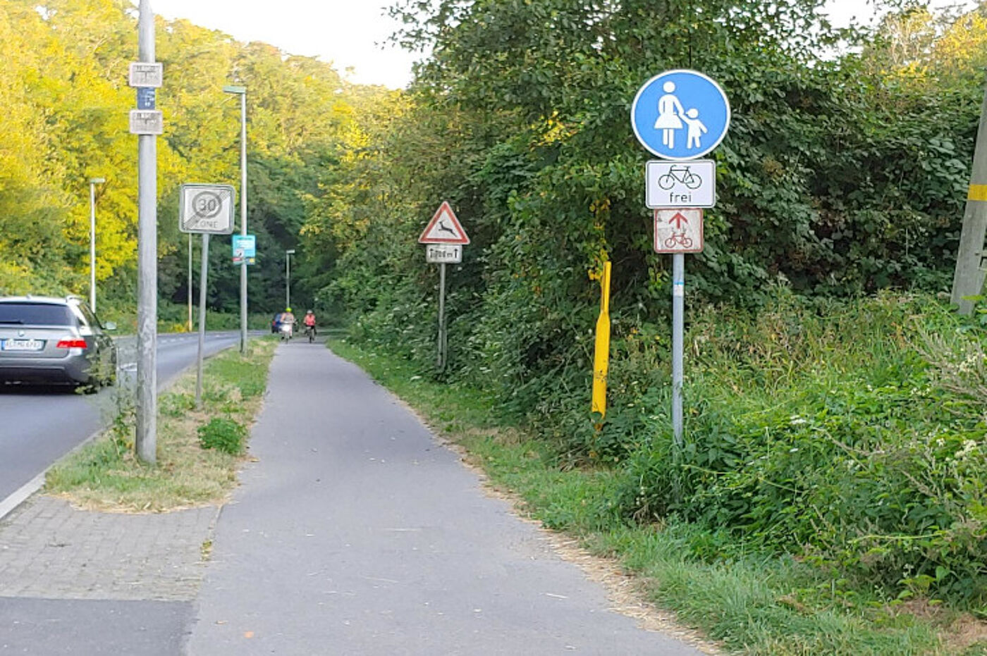 Gehweg, Radverkehr frei Gehweg, Radverkehr frei