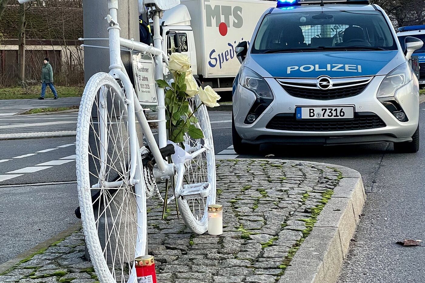 Geisterrad für getöteten Radfahrer in Spandau