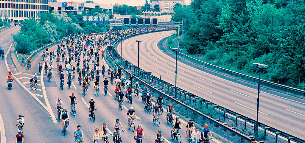 ADFC-Sternfahrt Radfahrende auf ADFC-Sternfahrt