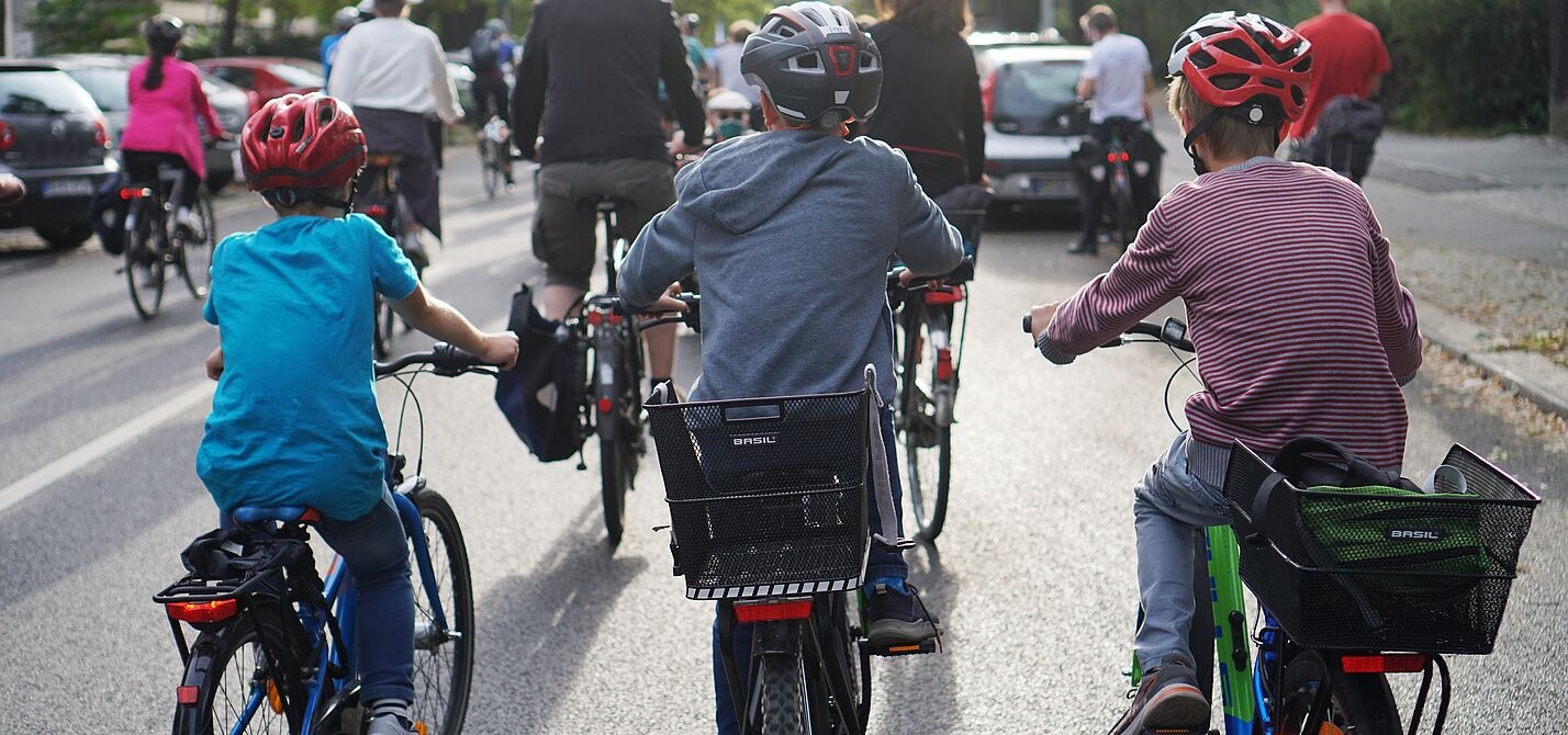 Kinder auf Fahrraddemo Kinder auf Fahrraddemo