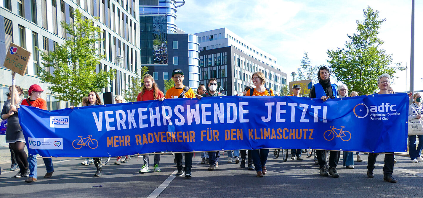 Klimastreik September 2022 Unser Verkehrswende Banner beim Klimastreik im September 2022