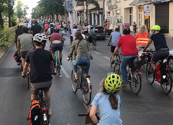 #Nichtmituns Fahrraddemo 07.07.2023 auf der Hauptstraße in Schöenberg Fahrraddemo auf der Hauptstraße in Schöneberg