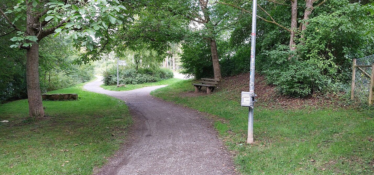 Radverkehrszähler an der Verbindung zwischen Bunsenstraße und Weilerwaldstraße Radverkehrszähler an der Verbindung zwischen Bunsenstraße und Weilerwaldstraße