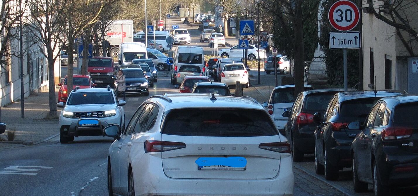 Viel Verkehr in Rechberghausen Viel Verkehr in Rechberghausen