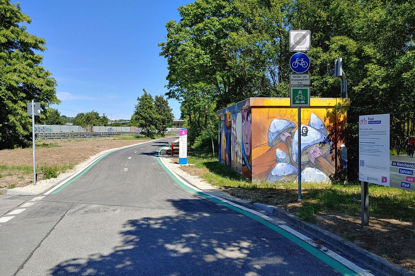 Neuer Abschnitt RS4: am Bahnhof Reichenbach