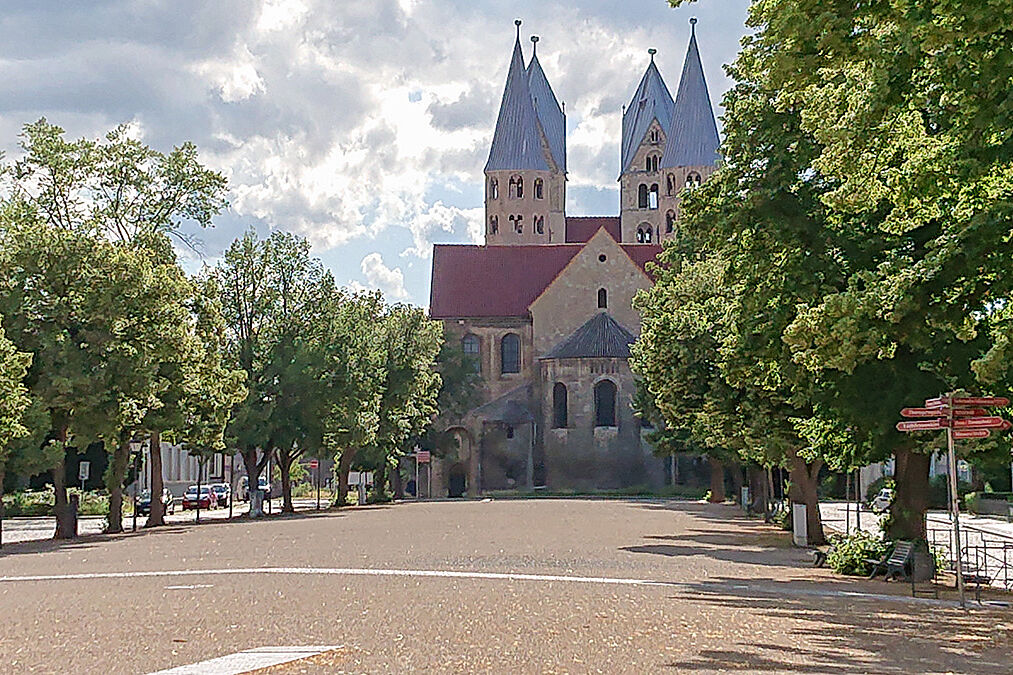 Domplatz mit Liebfrauenkirche, Halberstadt