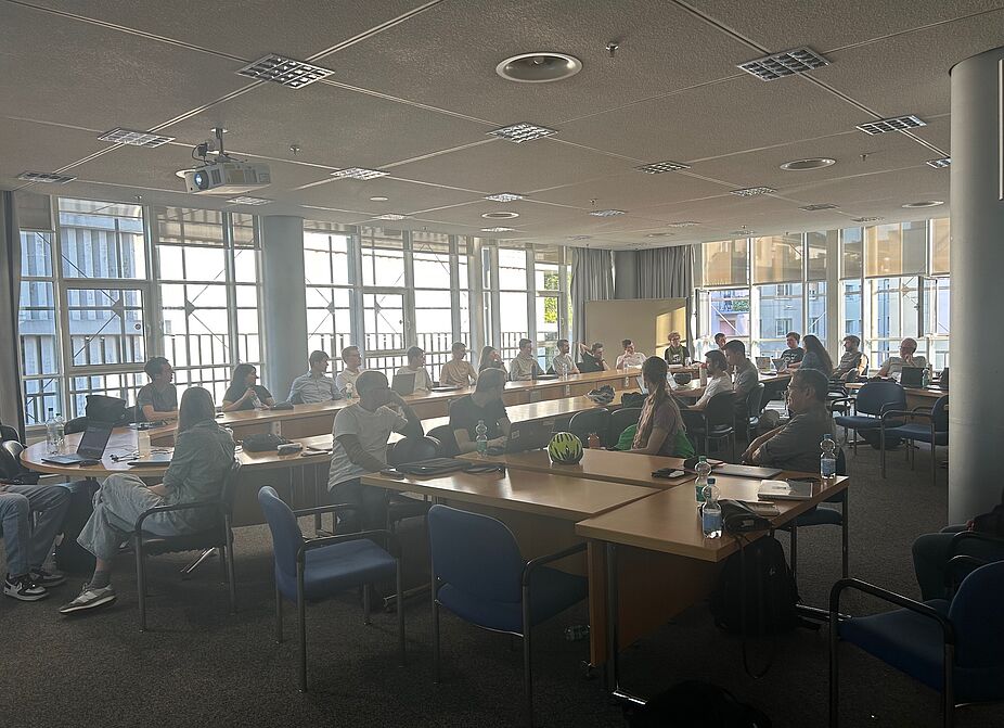 Arbeitsphase im Sitzungssaal Swansea 1