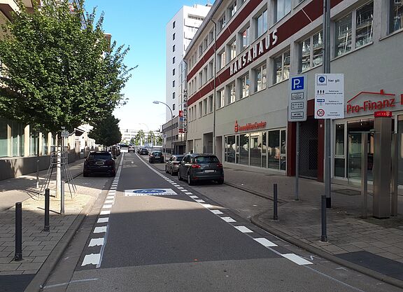 Saarbrücken, Hohenzollernstraße Saarbrücken, Hohenzollernstraße = Fahrradstraße
