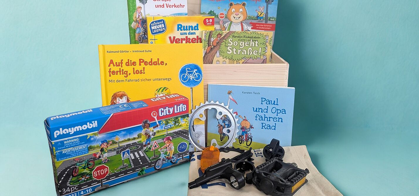 ADFC SH-"Flitzekiste" - von Playmobil bis Fahrradteile-Tastspiel