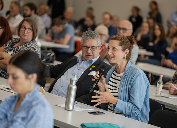 Diskussion auf Mobilitätskongress sH Offene Fragekultur auf dem Mobiltätskongress SH 2023