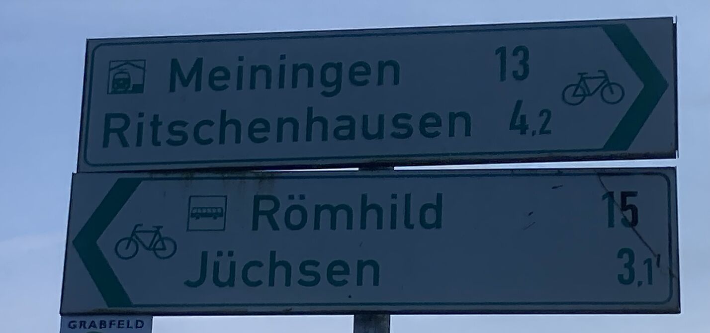 Wegweiser Neubrunn Wegweiser Neubrunn Richtung Jüchsen und Meiningen auf der Grabfeld Radroute