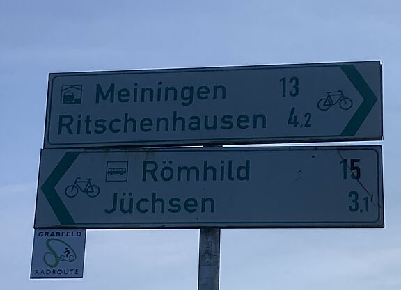 Wegweiser Neubrunn Wegweiser Neubrunn Richtung Jüchsen und Meiningen auf der Grabfeld Radroute