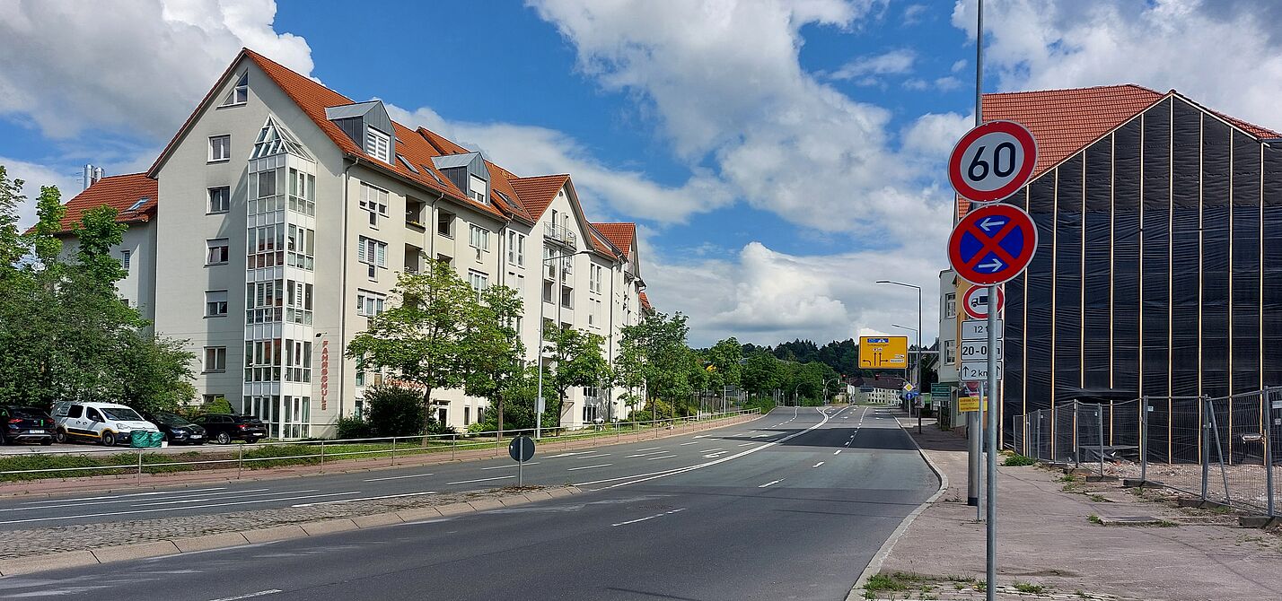 60 km/h auf der Hauptdurchgangsstraße