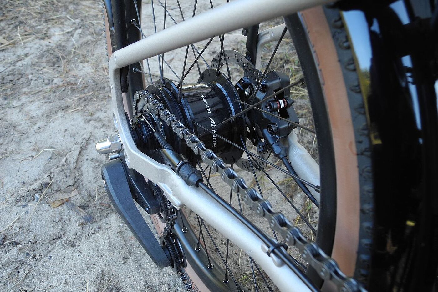 Großaufnahme der Schaltnabe eines Brompton-Faltrads G-Line. 