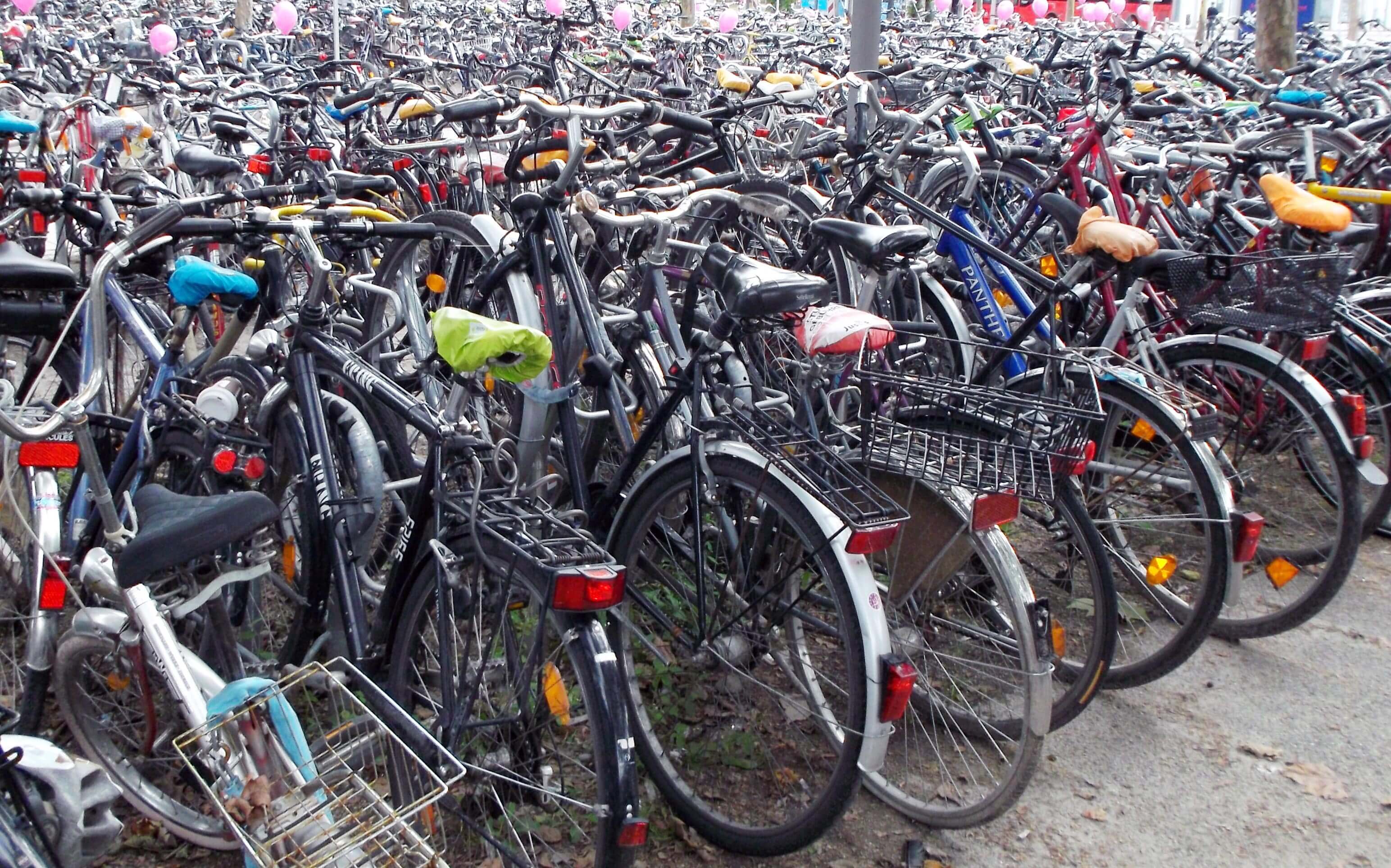 Hier fehlt eine Fahrrad Abstellanlage