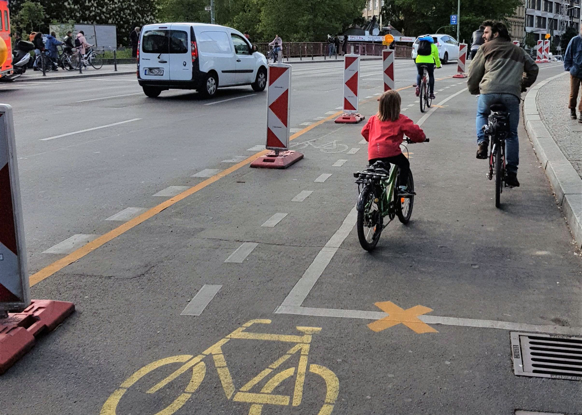 Geschützter Pop-up-Radweg